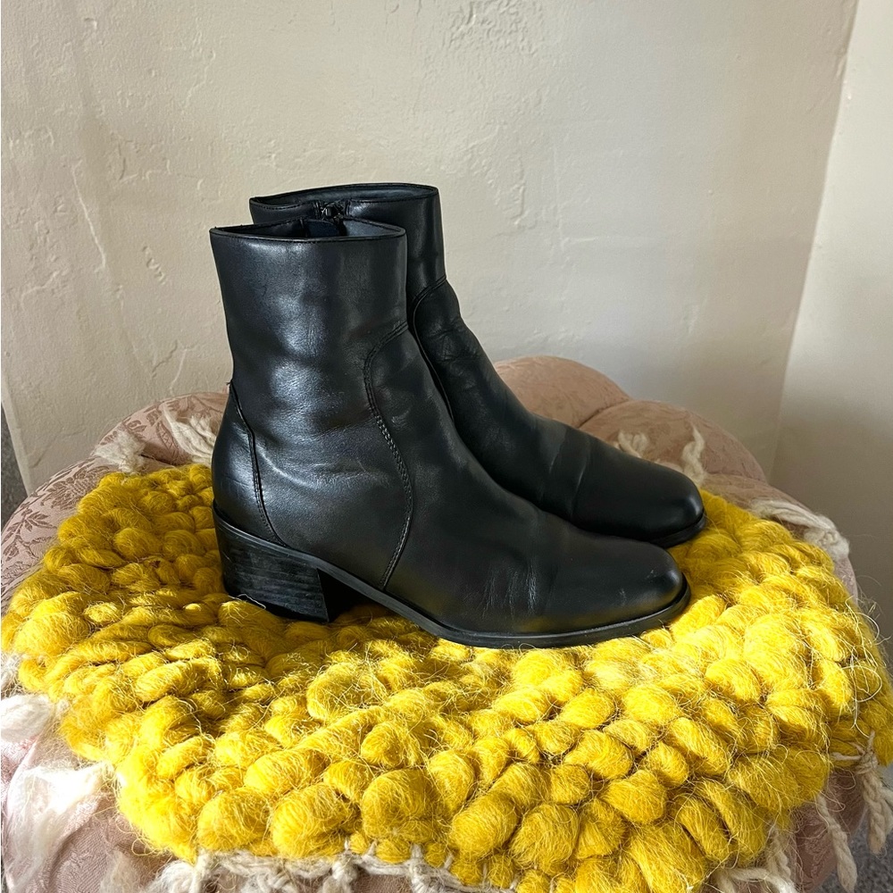Karen Scott Black Leather Ankle Boots